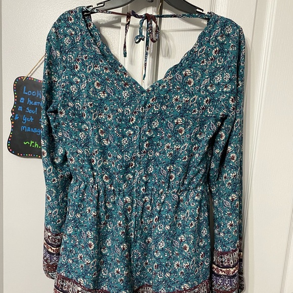 Long sleeve romper with pockets and top tie - Picture 3 of 4